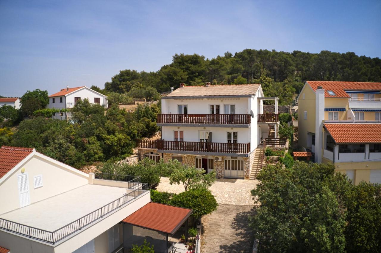 Apartments And Rooms By The Sea Tisno, Murter - 5128 מראה חיצוני תמונה
