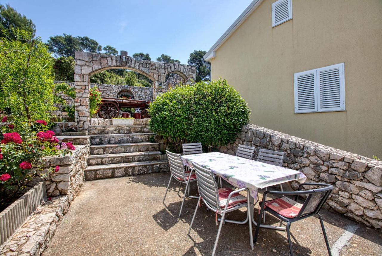 Apartments And Rooms By The Sea Tisno, Murter - 5128 מראה חיצוני תמונה