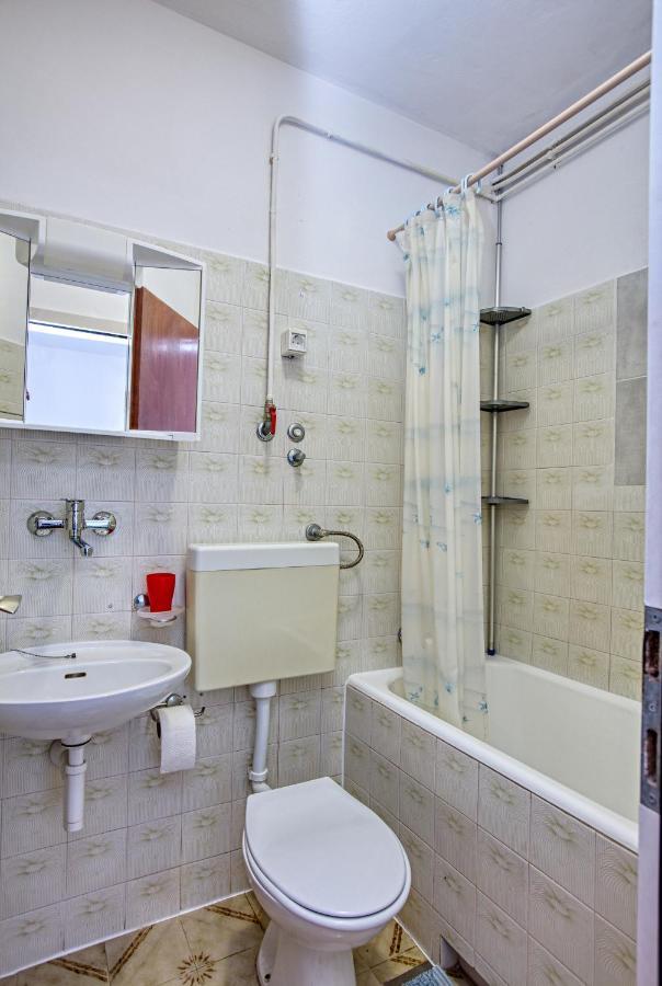 Apartments And Rooms By The Sea Tisno, Murter - 5128 מראה חיצוני תמונה